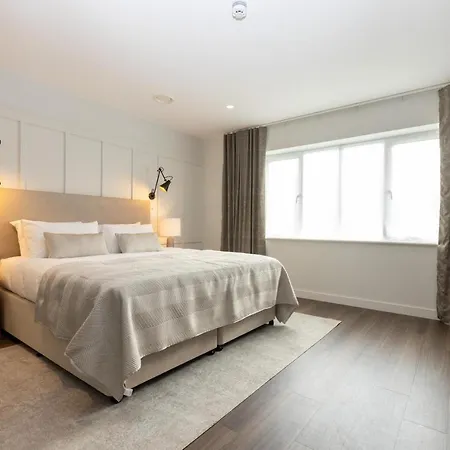 The Kingswood * St Austell